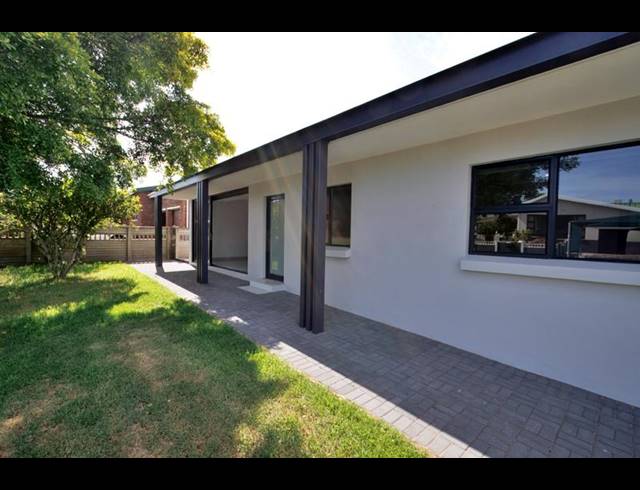 4 BEDROOM HOUSE FOR SALE IN STILBAAI-WES